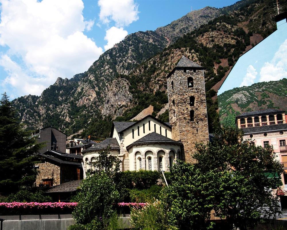 Comprar pis Andorra la Vella, Esglèsia Sant Esteve