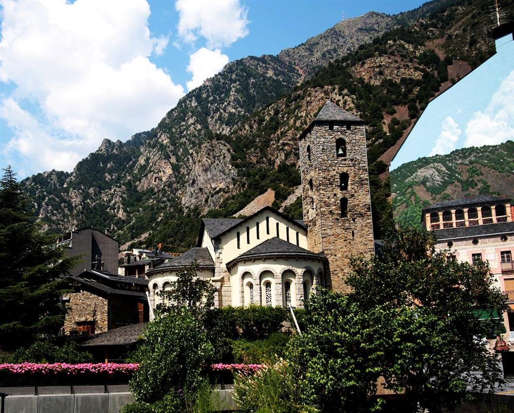 Acheter un appartement Andorra la Vella, église Sant Esteve