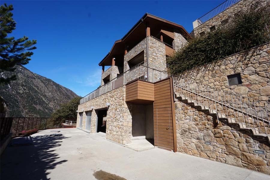 Building a house in Andorra