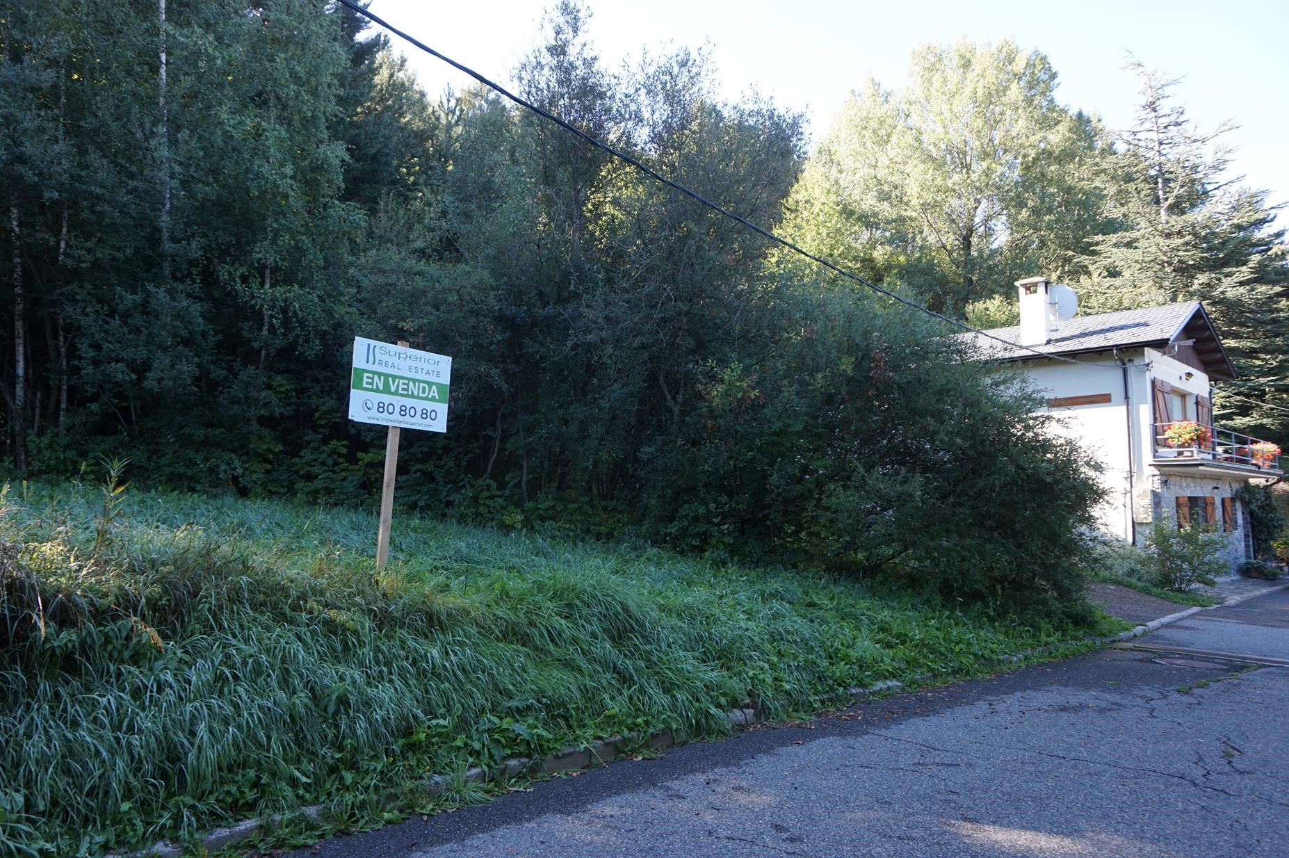 Terreno en venta en Aubinyà (Sant Julià de Lòria)