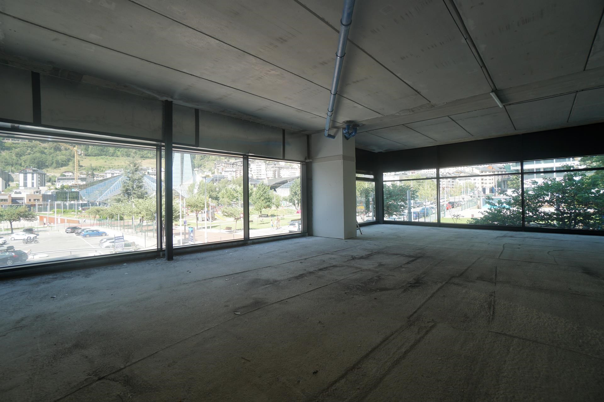 Local comercial en venda a Escaldes Engordany, 538 metres