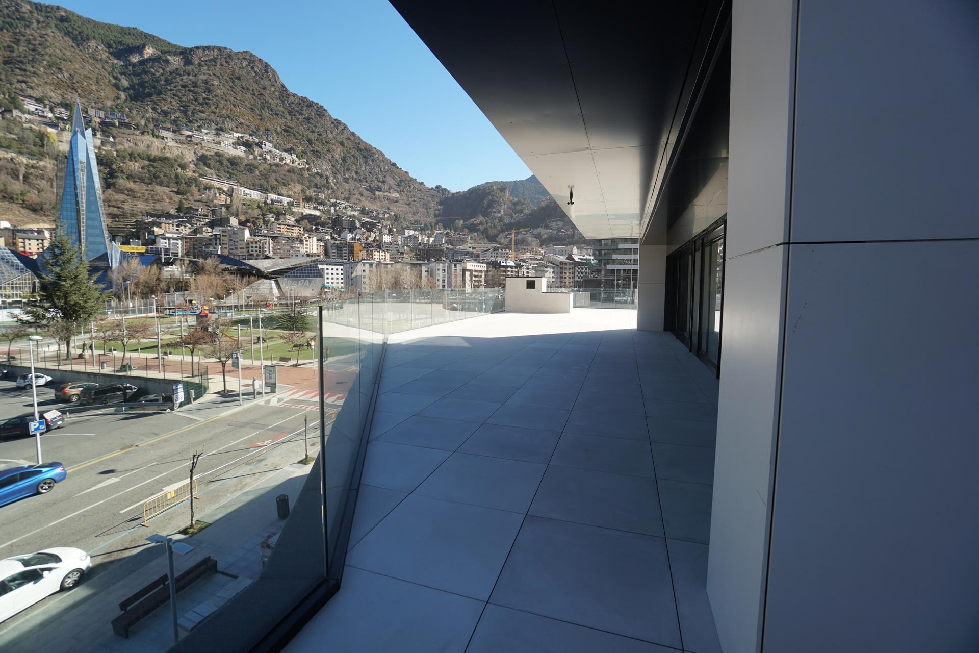 Despacho en venta en Escaldes Engordany, 352 metros