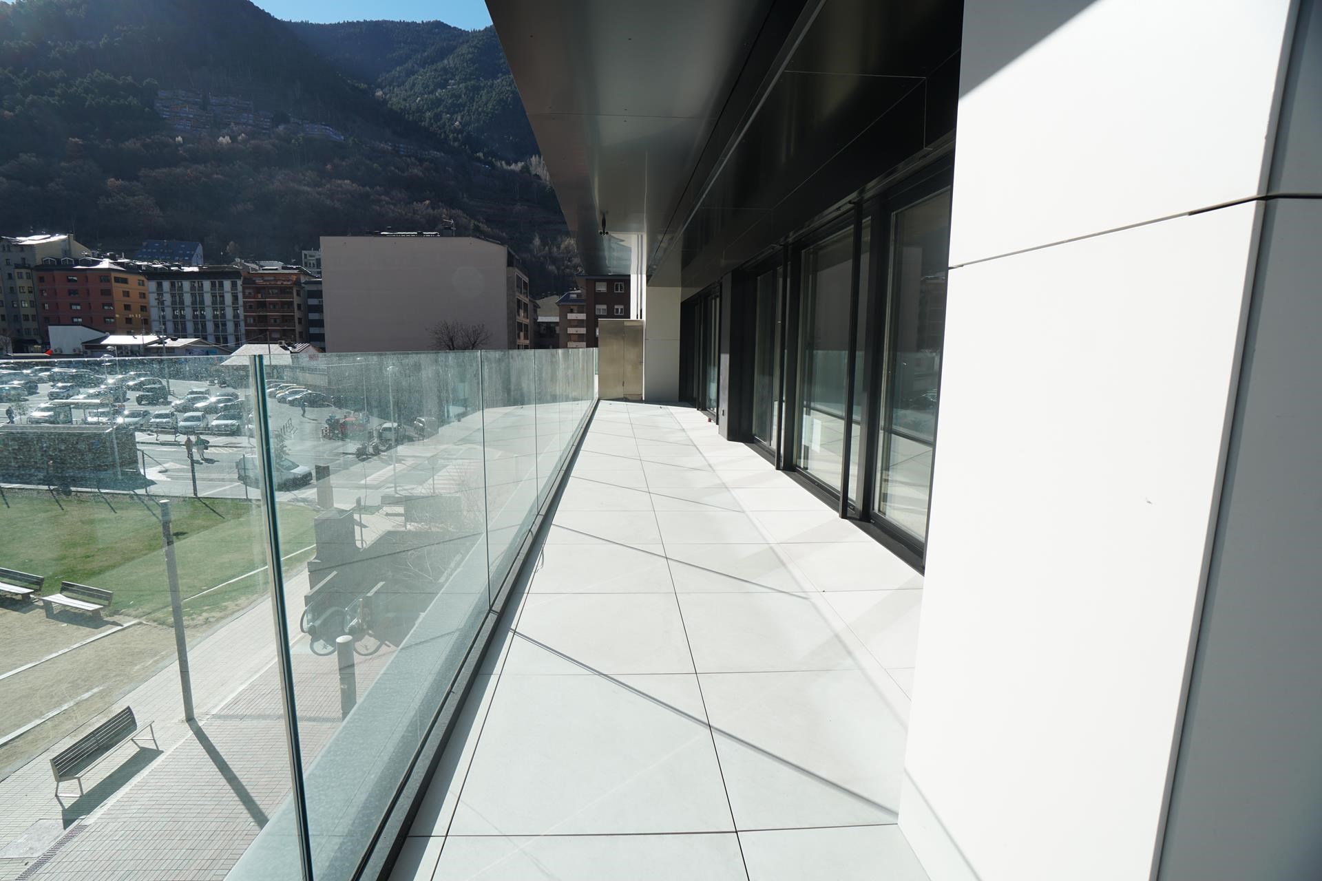 Despacho en venta en Escaldes Engordany, 352 metros