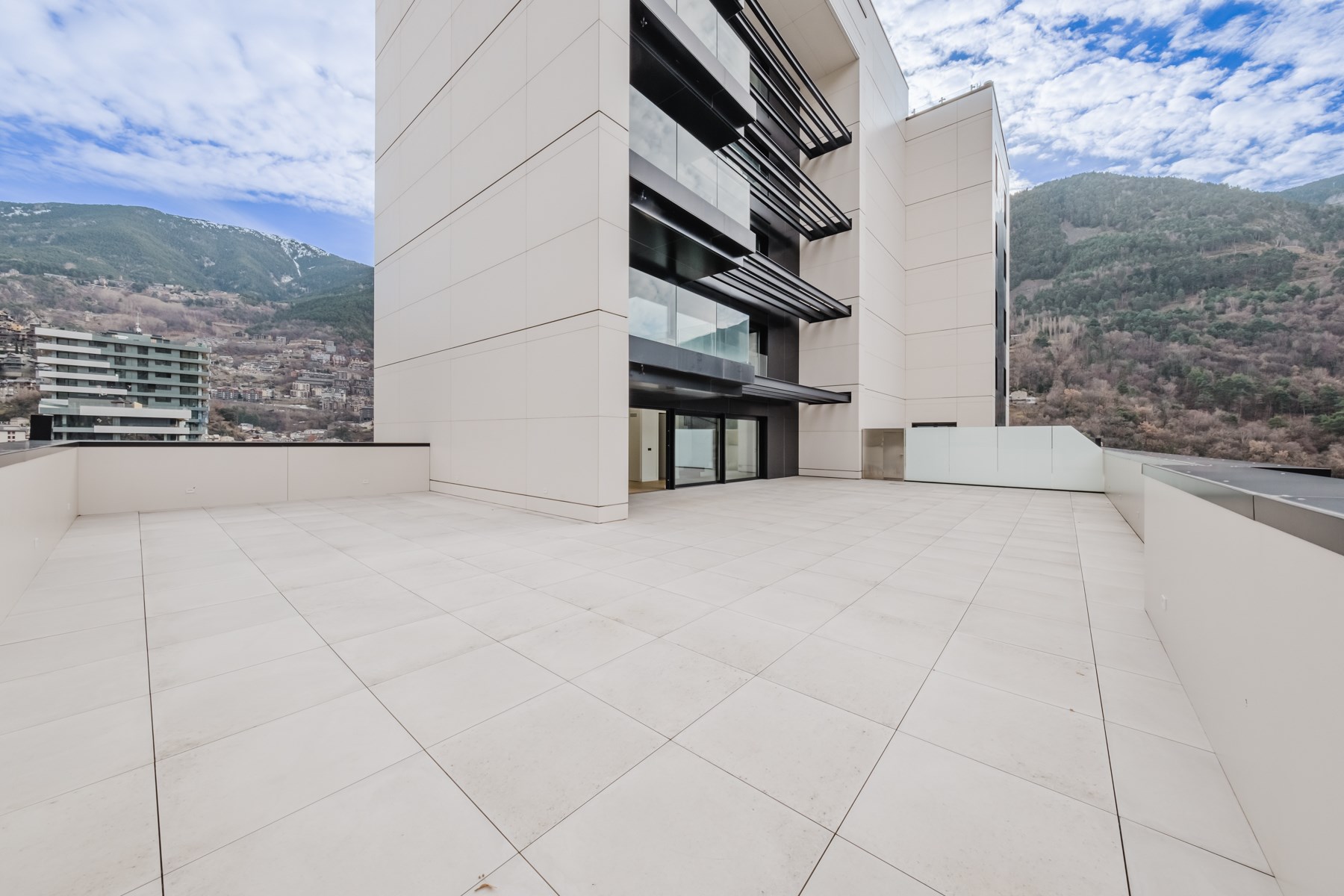 Dúplex en venda a Escaldes Engordany, 3 habitacions, 387 metres