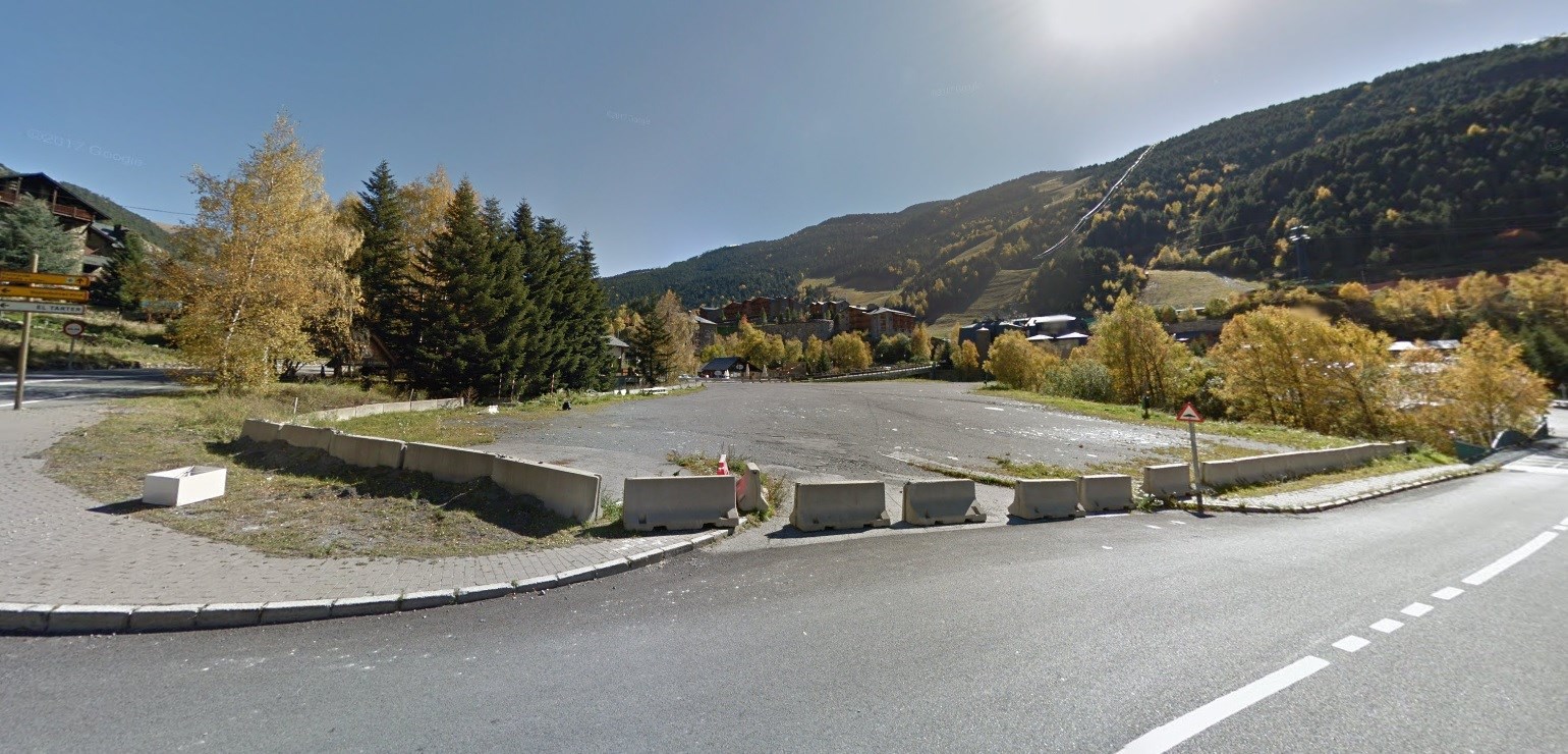 Lot de pisos en venda a El Tarter (Canillo) amb parking