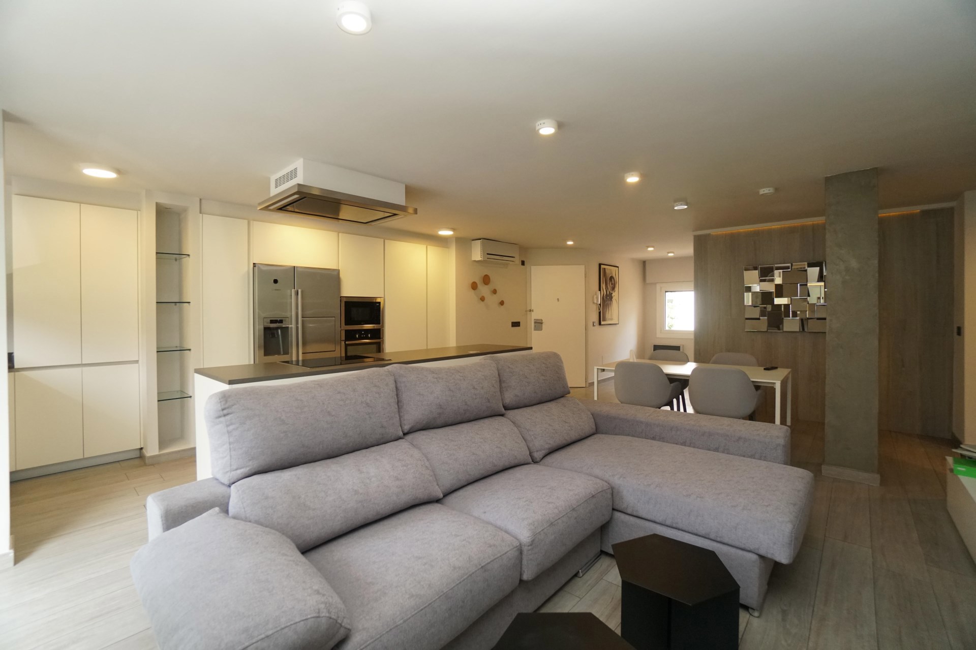 Piso en alquiler de 2 habitaciones en Andorra la Vella con parking