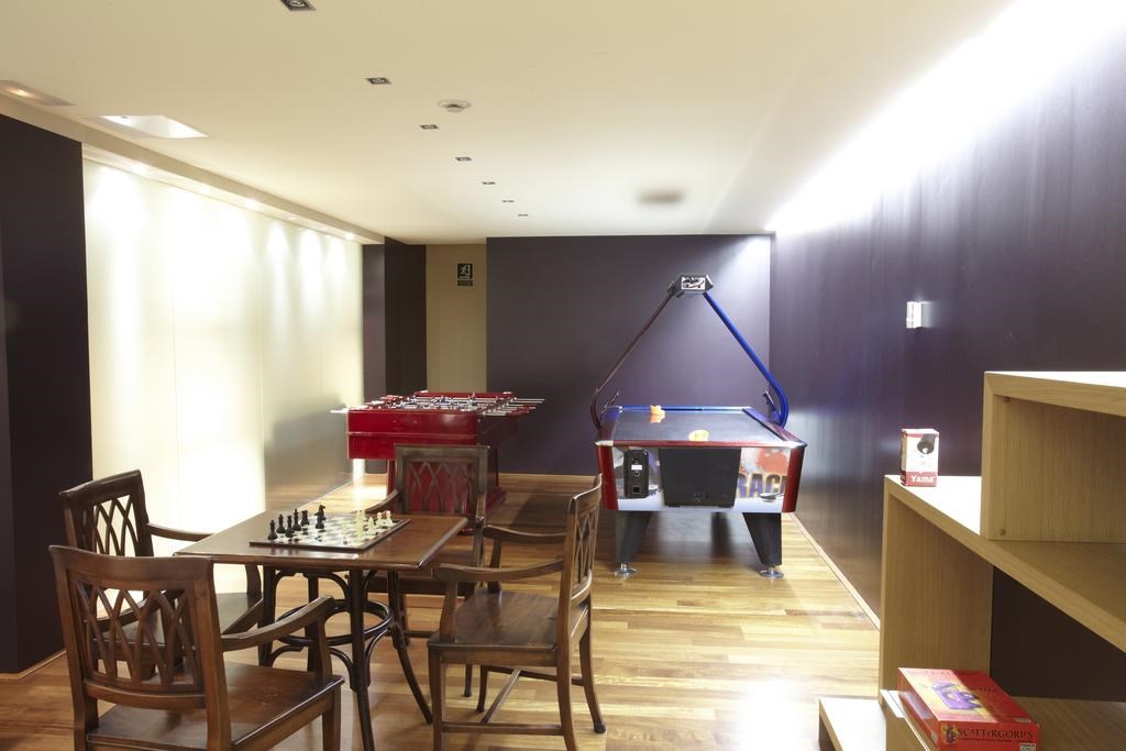 Otros en venta en La Cortinada, 50 habitaciones, 3921 metros