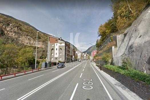 Entrepôt à location en Encamp