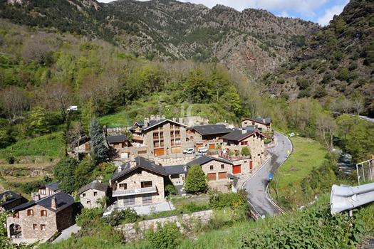 Terrain à vente en Bixessarri (Sant Julià de Lòria)