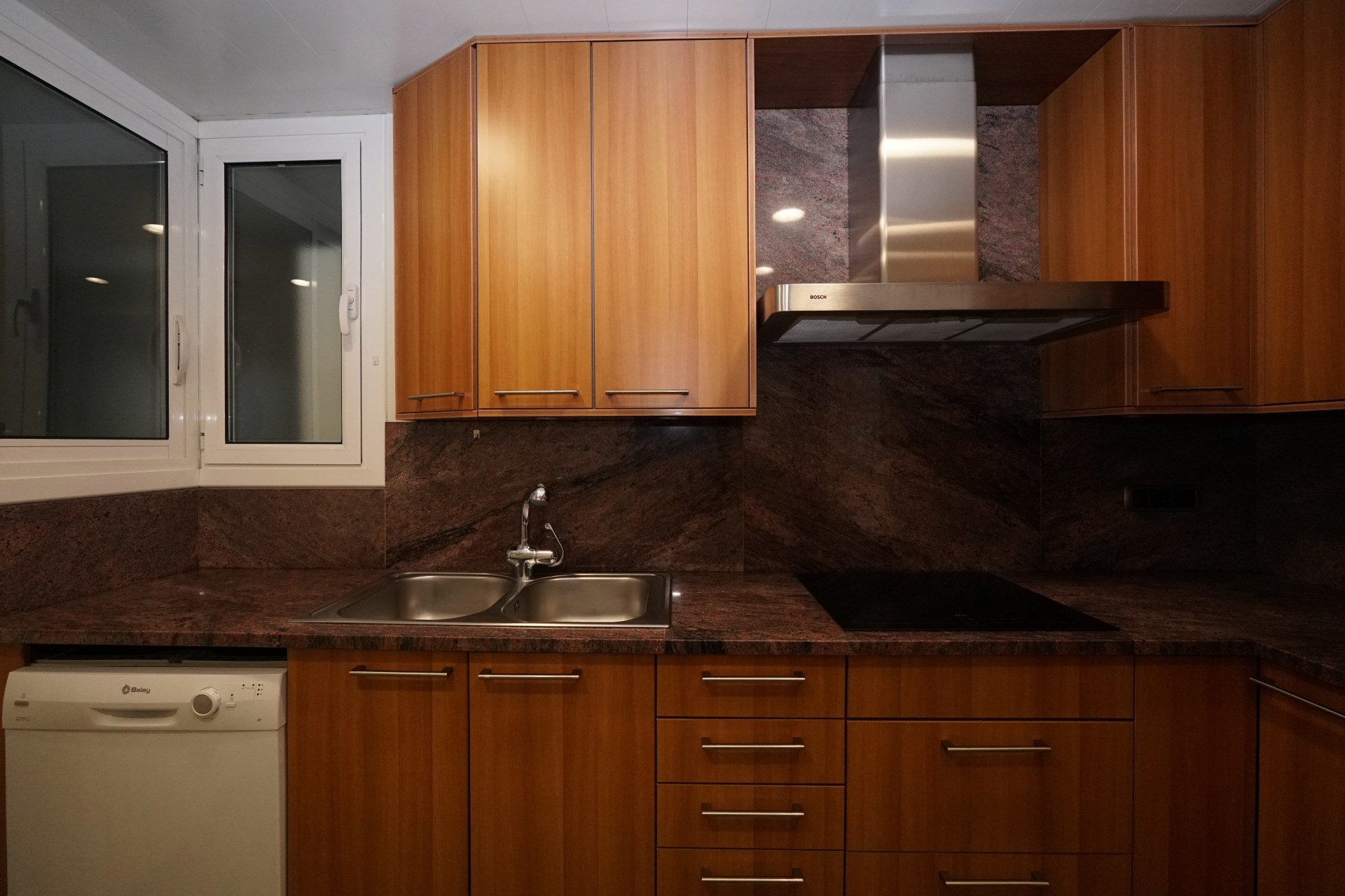 Pis de lloguer a Andorra la Vella, 3 habitacions, 100 metres