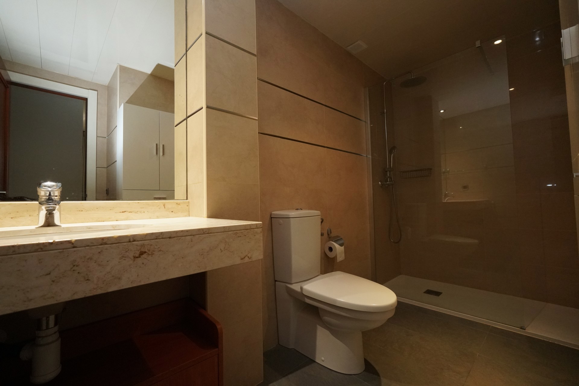 Pis de lloguer a Andorra la Vella, 3 habitacions, 100 metres