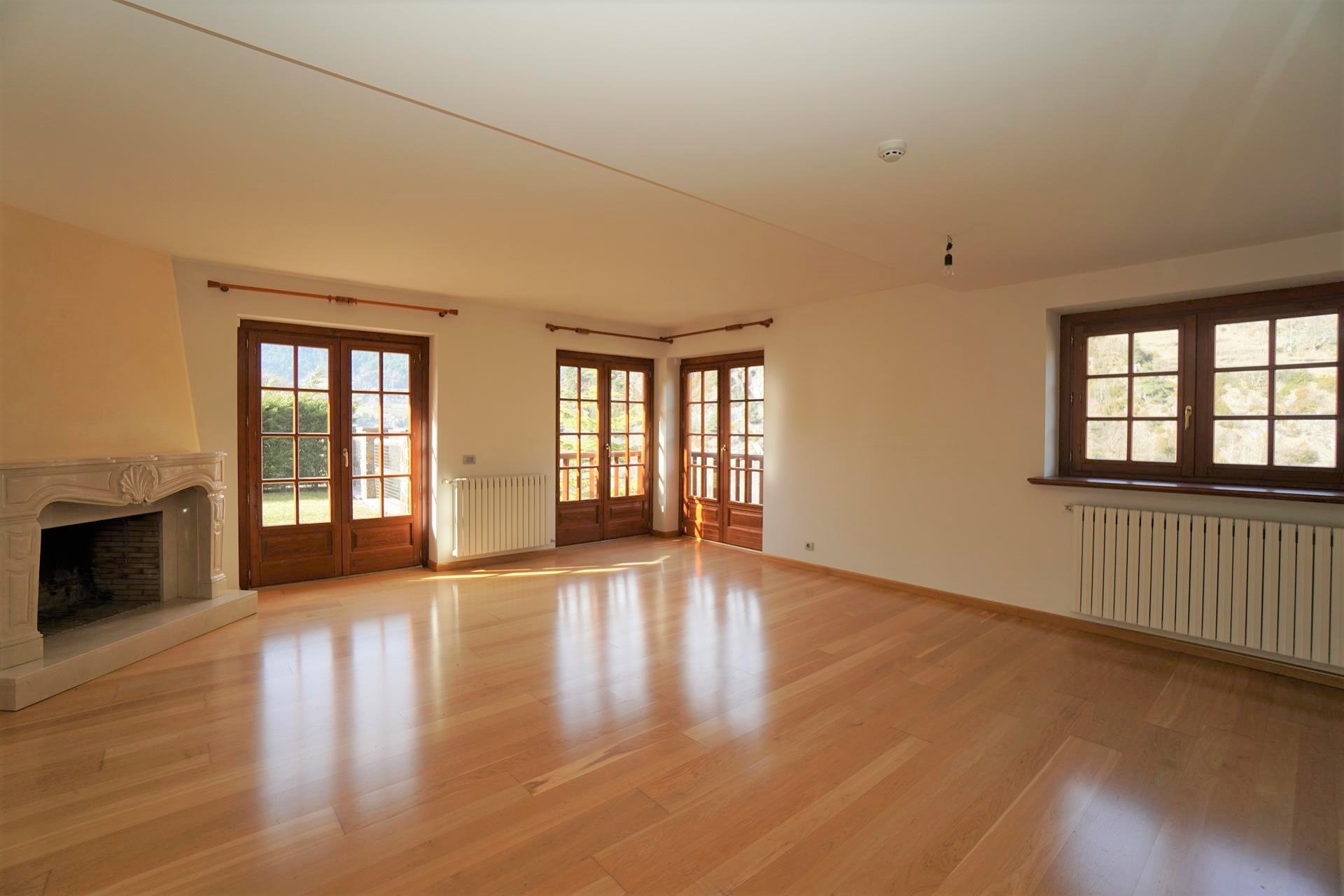 Xalet en venda a L'Aldosa de la Massana, 7 habitacions, 520 metres