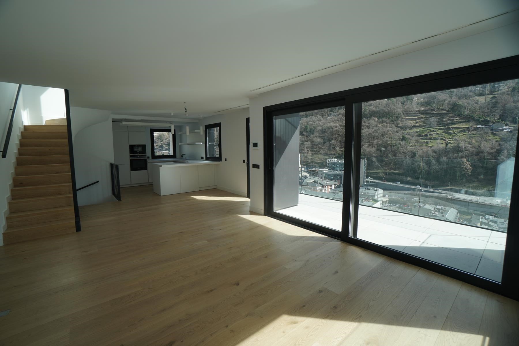 Piso en venta en Escaldes Engordany, 2 habitaciones, 268 metros