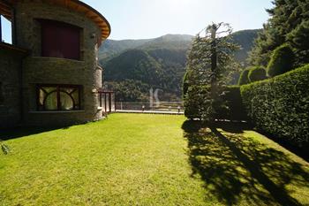 Vila Encamp