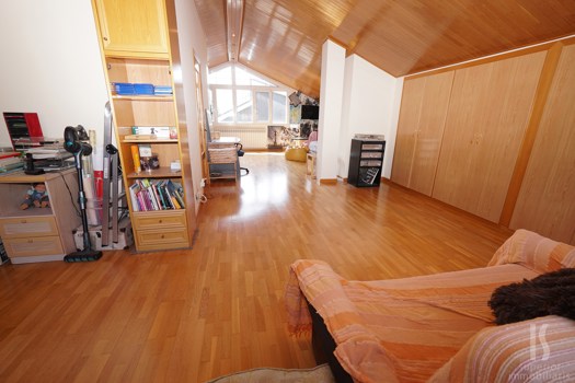 Casa en venta de 4 habitaciones en Escàs (La Massana) con terraza y parking
