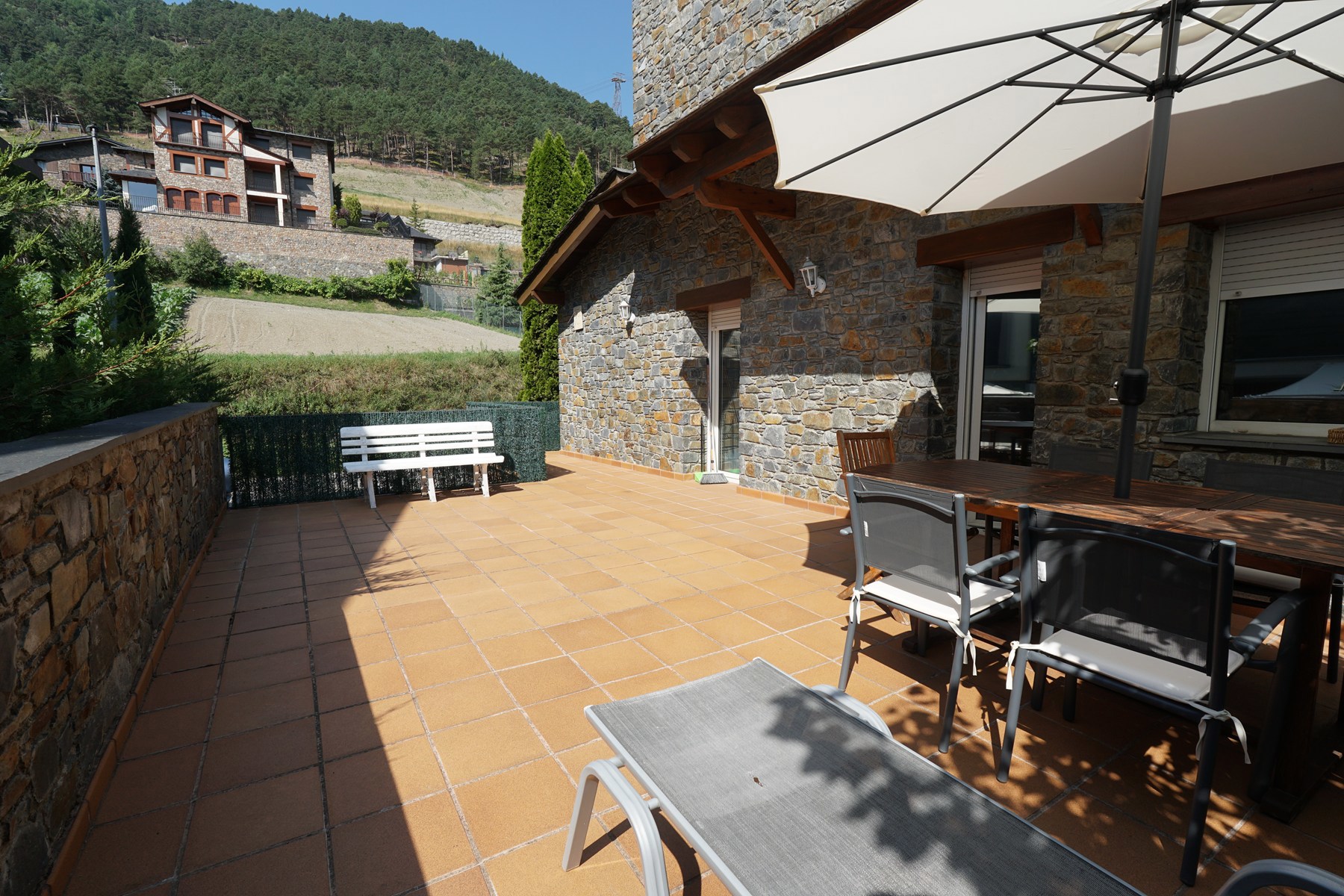 Chalet en venta en Escàs, 4 habitaciones, 379 metros