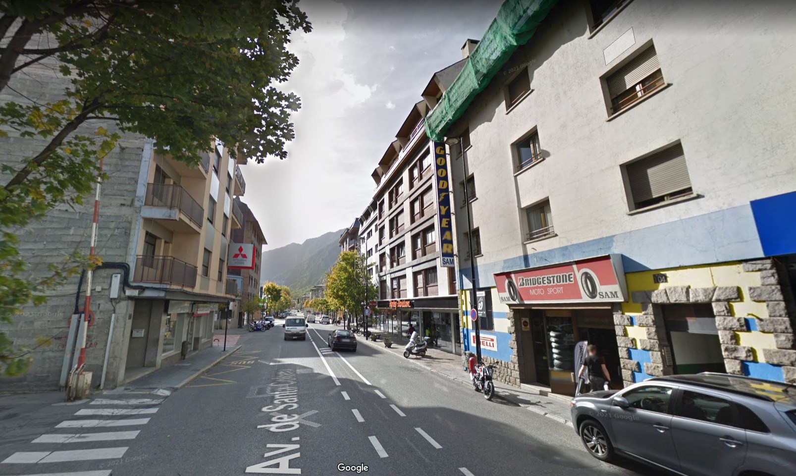 Local comercial en venta en Santa Coloma, 160 metros