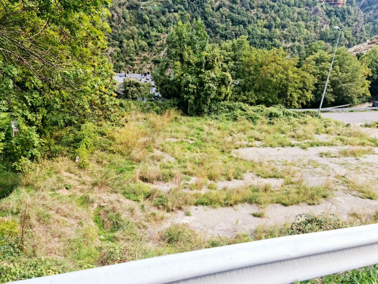 Terreno en venta en Fontaneda (Sant Julià de Lòria)