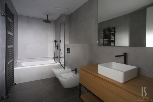 Piso en alquiler de 3 habitaciones en Escaldes-Engordany con terraza y parking