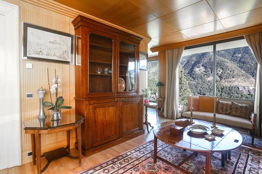 Casa en venta de 8 habitaciones en Escaldes-Engordany con terraza y parking
