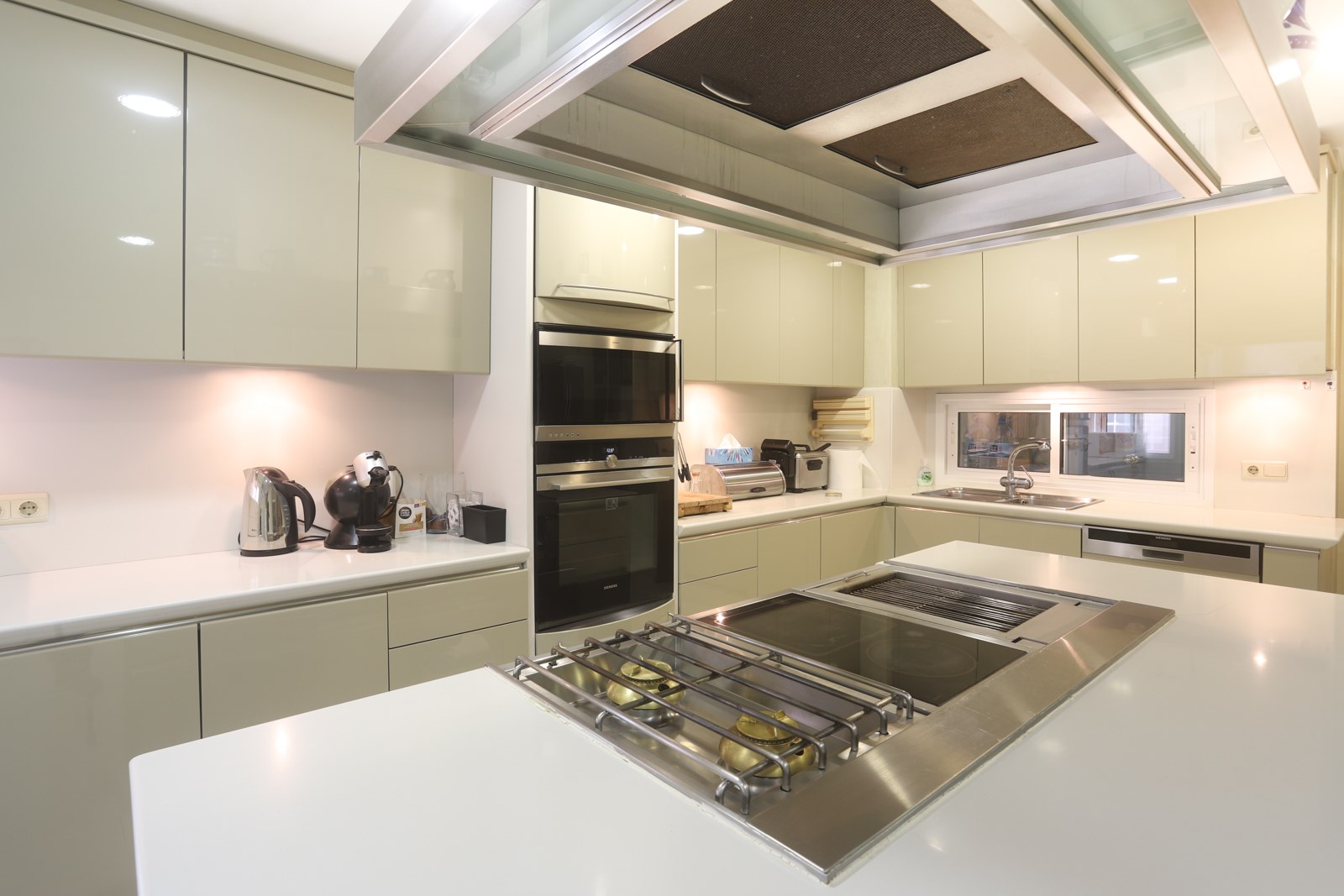 Casa en venta de 8 habitaciones en Escaldes-Engordany con terraza y parking