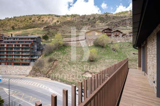 Appartement dernier étage à vente avec 2 chambres en El Tarter (Canillo) avec terrasse et parking