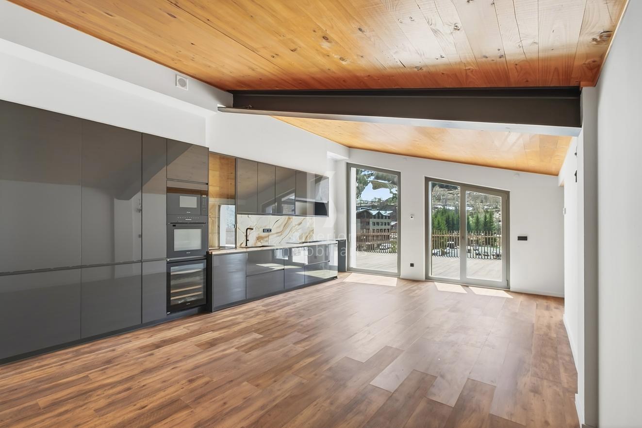 Penthouse for sale with 5 bedrooms in El Tarter (Canillo) with terrace and parking