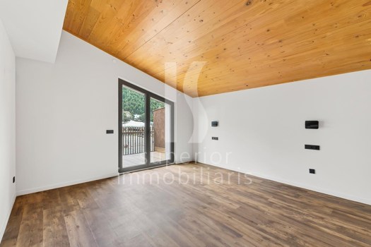 Appartement dernier étage à vente avec 5 chambres en El Tarter (Canillo) avec terrasse et parking