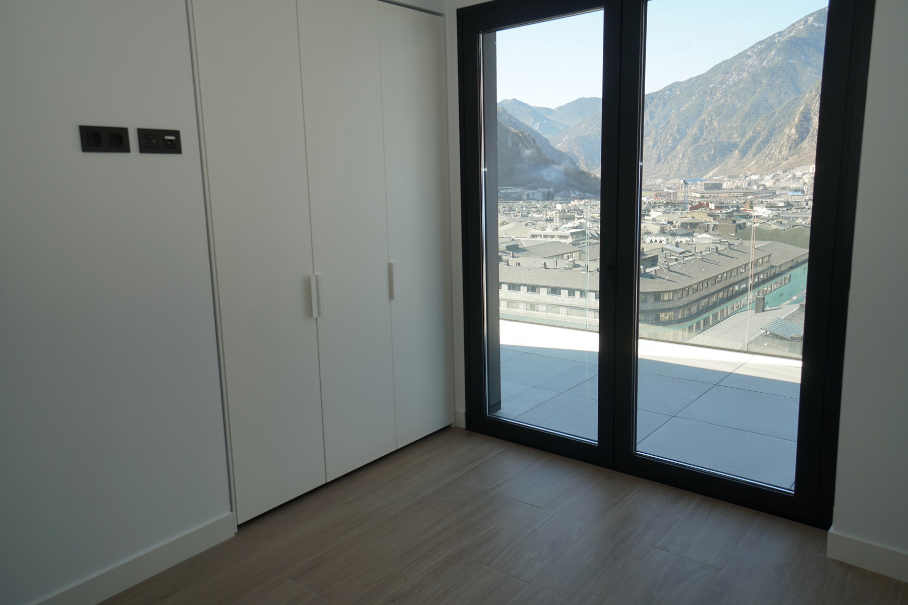 Apartment for rent with 2 bedrooms in Escaldes-Engordany with terrace and parking