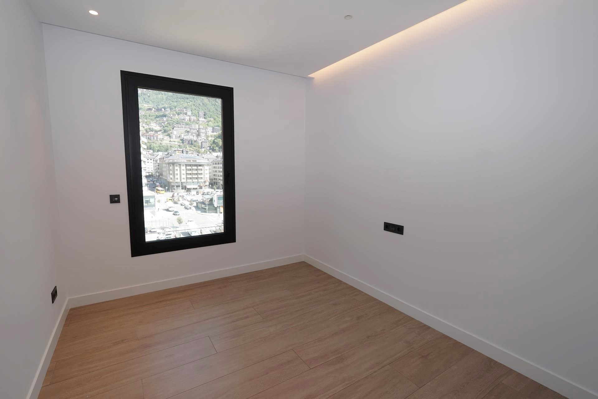 Apartment for rent with 3 bedrooms in Escaldes-Engordany with terrace and parking