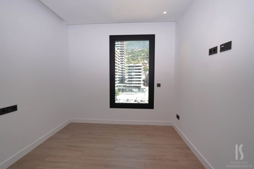Piso en alquiler de 3 habitaciones en Escaldes-Engordany con terraza y parking
