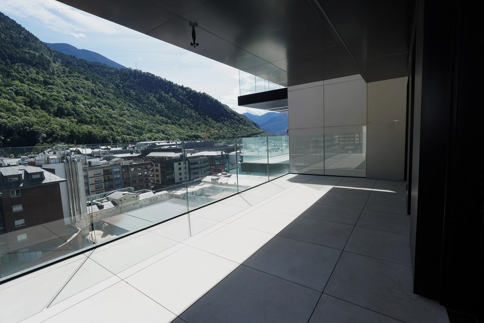 Apartment for rent with 3 bedrooms in Escaldes-Engordany with terrace and parking