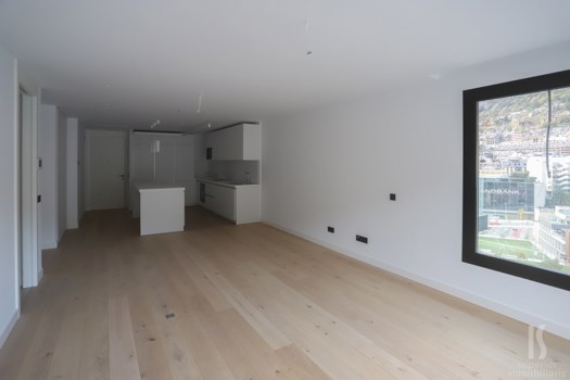 Piso en alquiler de 3 habitaciones en Escaldes-Engordany con terraza y parking