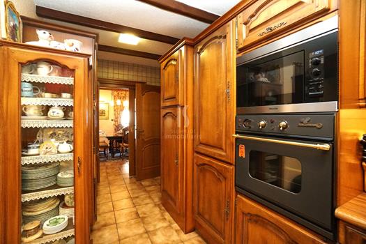 Casa en venta de 4 habitaciones en Andorra la Vella con terraza y parking