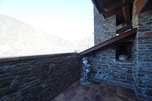 Casa en venta de 4 habitaciones en Andorra la Vella con terraza y parking