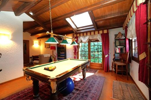 Casa en venta de 4 habitaciones en Andorra la Vella con terraza y parking