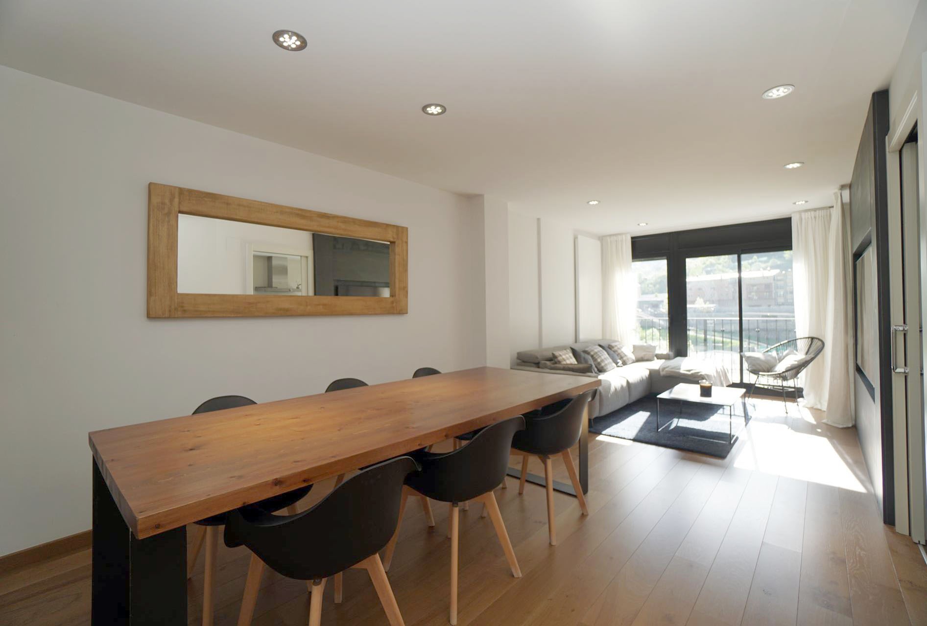 Pis de lloguer a Vila, 2 habitacions, 102 metres