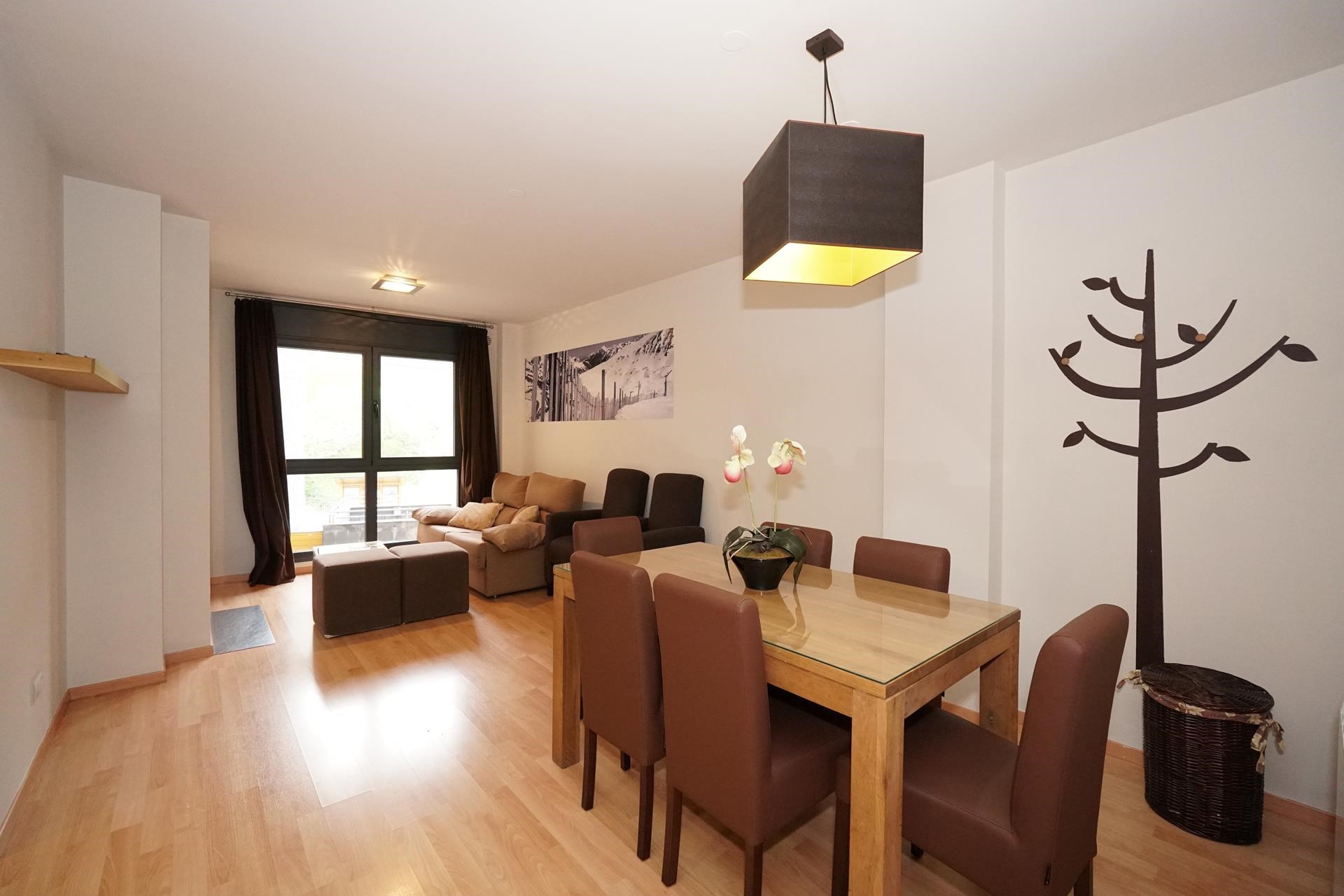 Piso de alquiler en El Tarter, 3 habitaciones, 76 metros