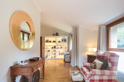 Casa en venta de 5 habitaciones en Andorra la Vella con parking