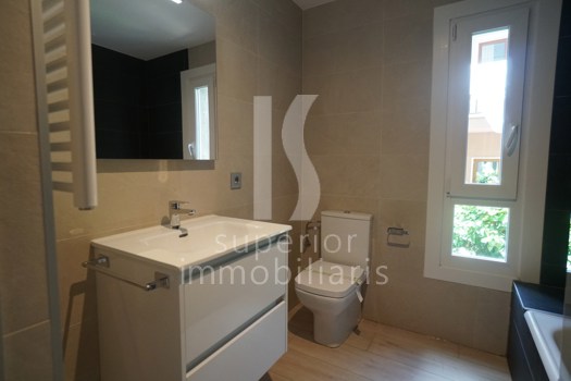 Dúplex en alquiler de 4 habitaciones en Escaldes-Engordany con parking