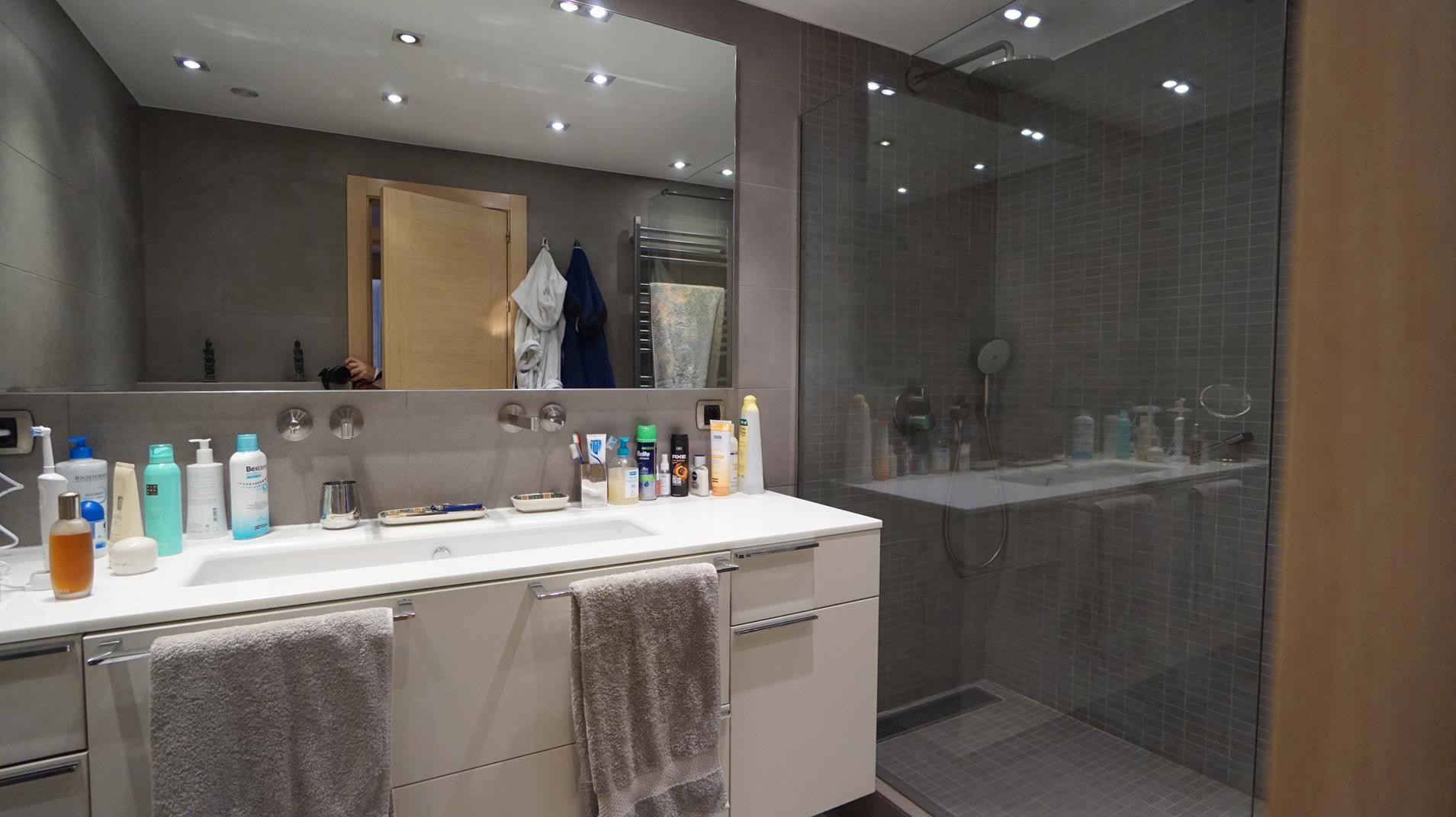 Apartment for rent with 4 bedrooms in Escaldes-Engordany with terrace and parking