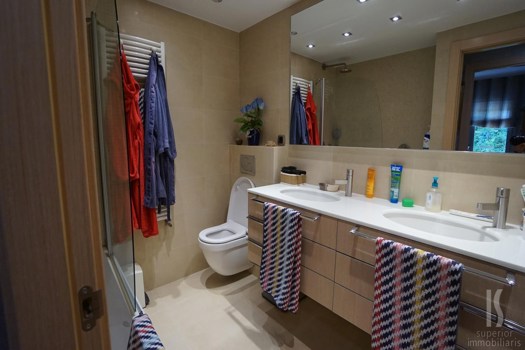 Piso en alquiler de 4 habitaciones en Escaldes-Engordany con terraza y parking