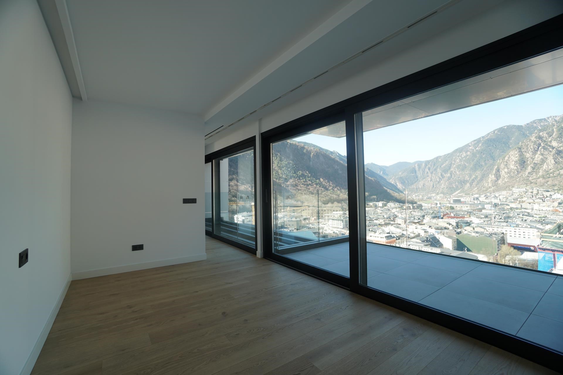 Pis de lloguer a Escaldes Engordany, 3 habitacions, 387 metres