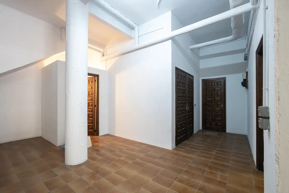 Chalet en venta en Sant Julià de Lòria, 5 habitaciones, 347 metros