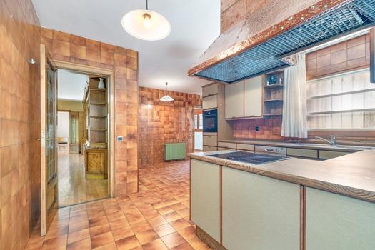 Maison à la vente avec 5 chambres en Sant Julià de Lòria avec terrasse et parking