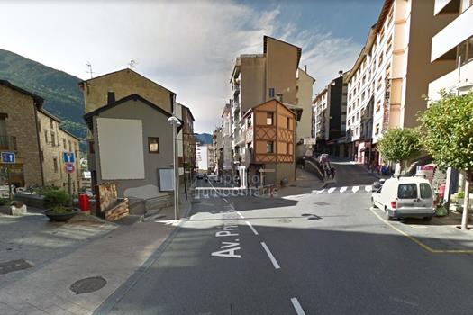 Piso en venta de 2 habitaciones en Andorra la Vella con terraza y parking