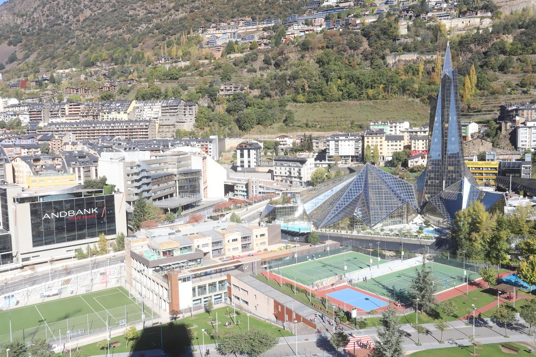 Pis de lloguer a Escaldes Engordany, 4 habitacions, 260 metres