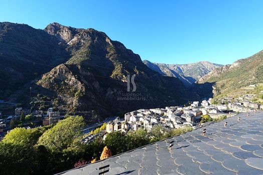 Maison à la vente avec 3 chambres en Sant Julià de Lòria avec terrasse