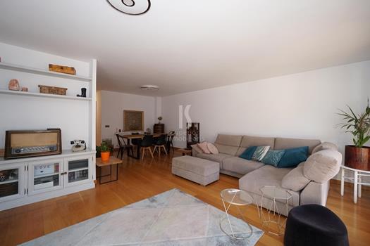 Maison à la vente avec 3 chambres en Sant Julià de Lòria avec terrasse