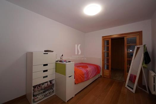 Maison à la vente avec 3 chambres en Sant Julià de Lòria avec terrasse